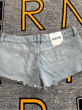 Light Blue Denim Low-Rise Frayed Hem Women's Shorts